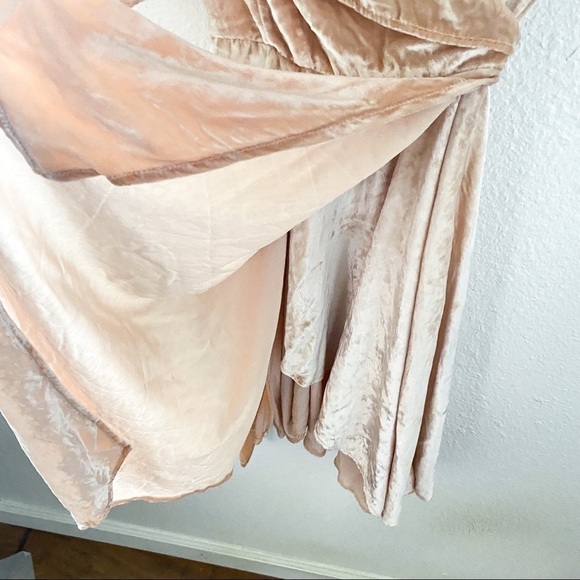 WAYF Velvet Dress - Picture 3 of 9